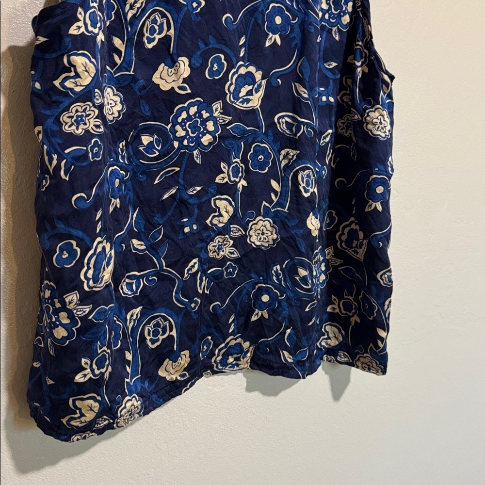 Vintage Victoria’s Secret 100% silk size small top - Picture 3 of 6